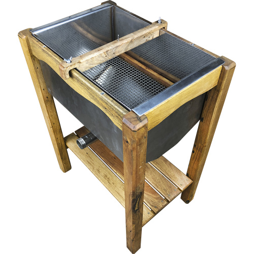 Стол для распечатывания медовых рамок, длина 0,5 м "Парк Плюс"